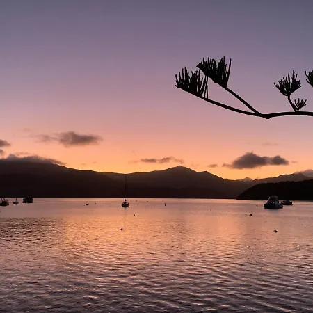 Love Akaroa Retreat Exterior photo